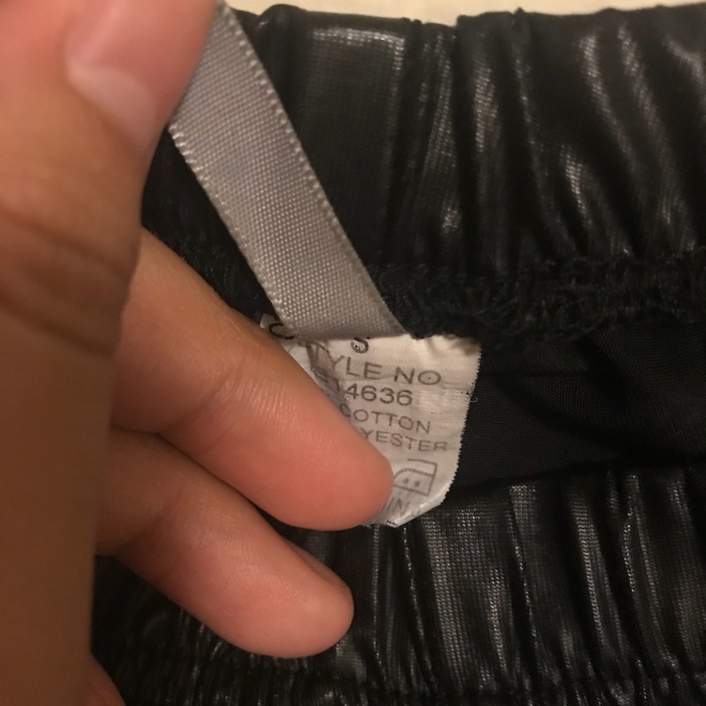 Fake leather leggings